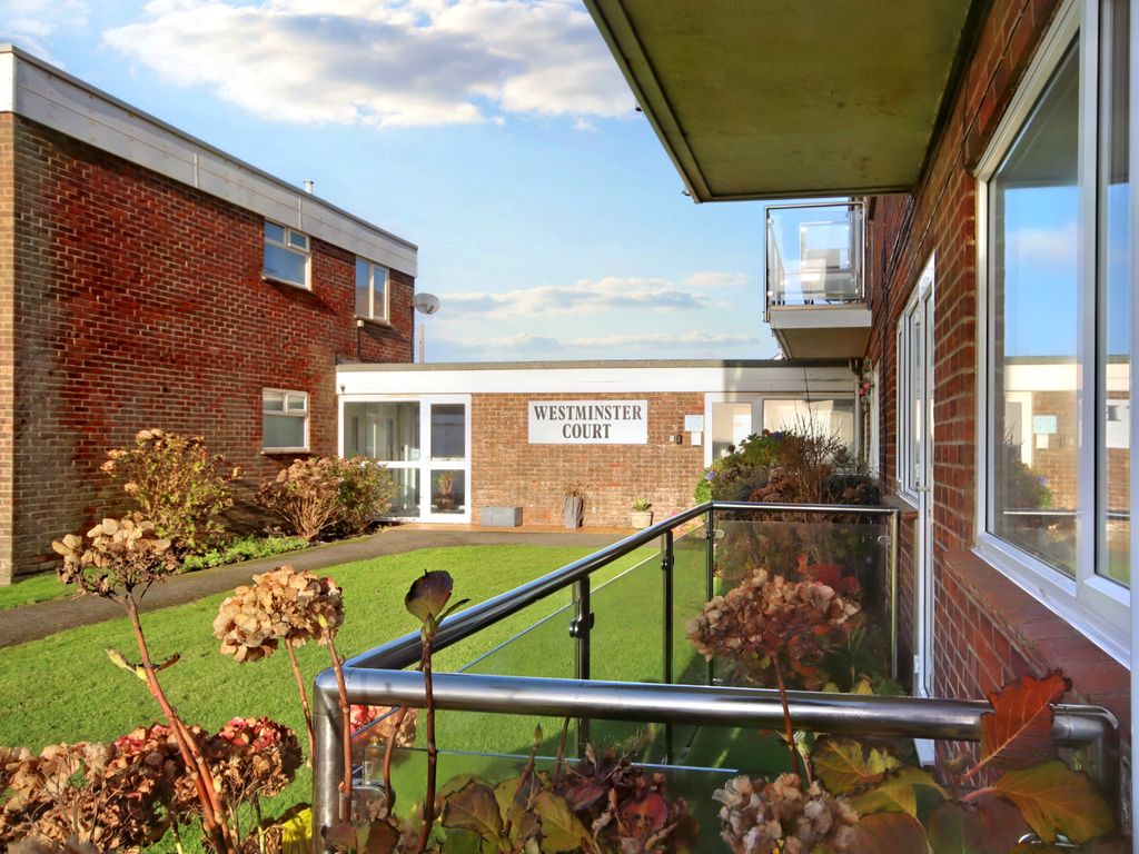 2 bed flat for sale in Marine Drive, Barton On Sea BH25, £295,000