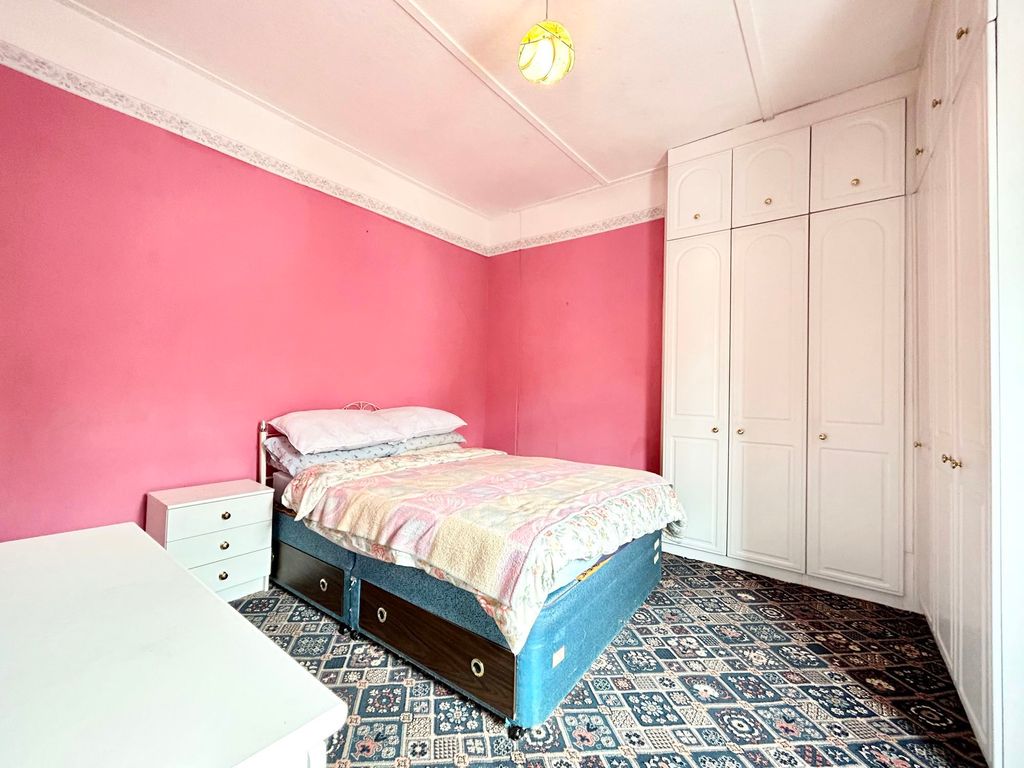 2 bed terraced house to rent in Fifth Street, Horden, Peterlee SR8, £425 pcm