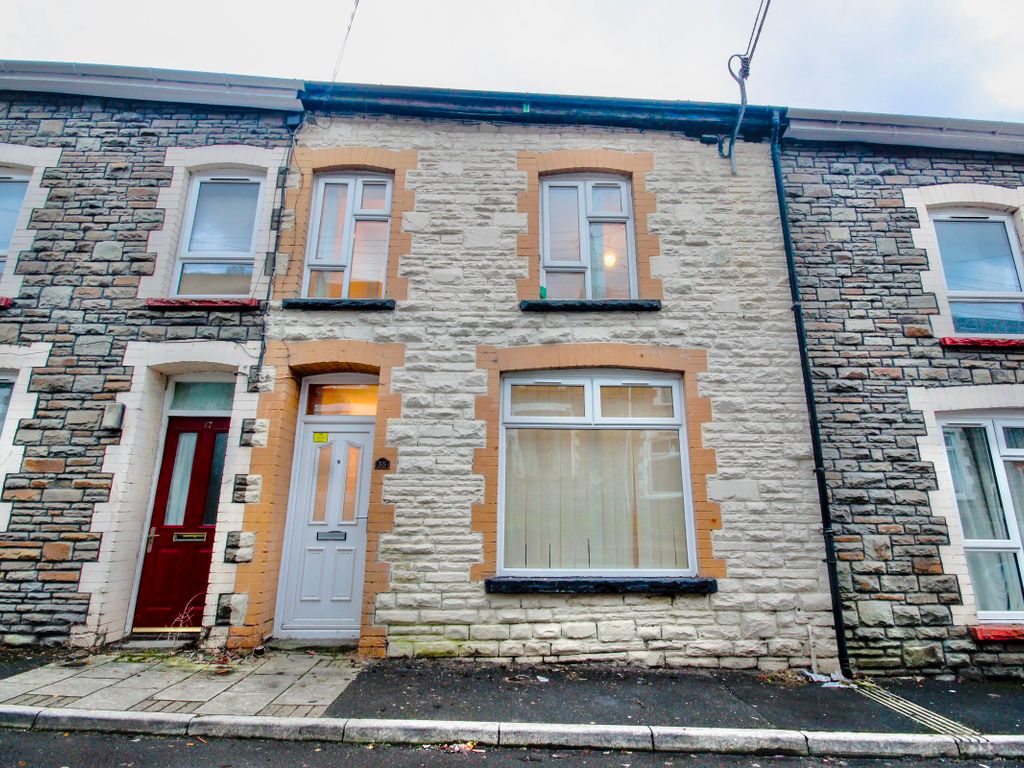 3 bed terraced house to rent in Jubilee Road, Elliots Town, New Tredegar NP24, £700 pcm