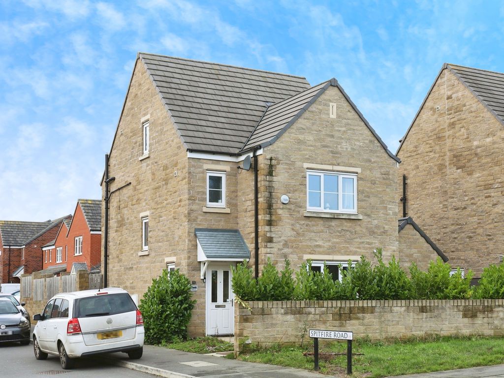 4 bed detached house for sale in Beighton Road, Woodhouse, Sheffield, South Yorkshire S13, £350,000
