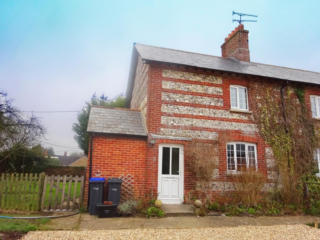 3 bed semi-detached bungalow to rent in Broad Chalke, Salisbury, Wiltshire SP5, £1,200 pcm