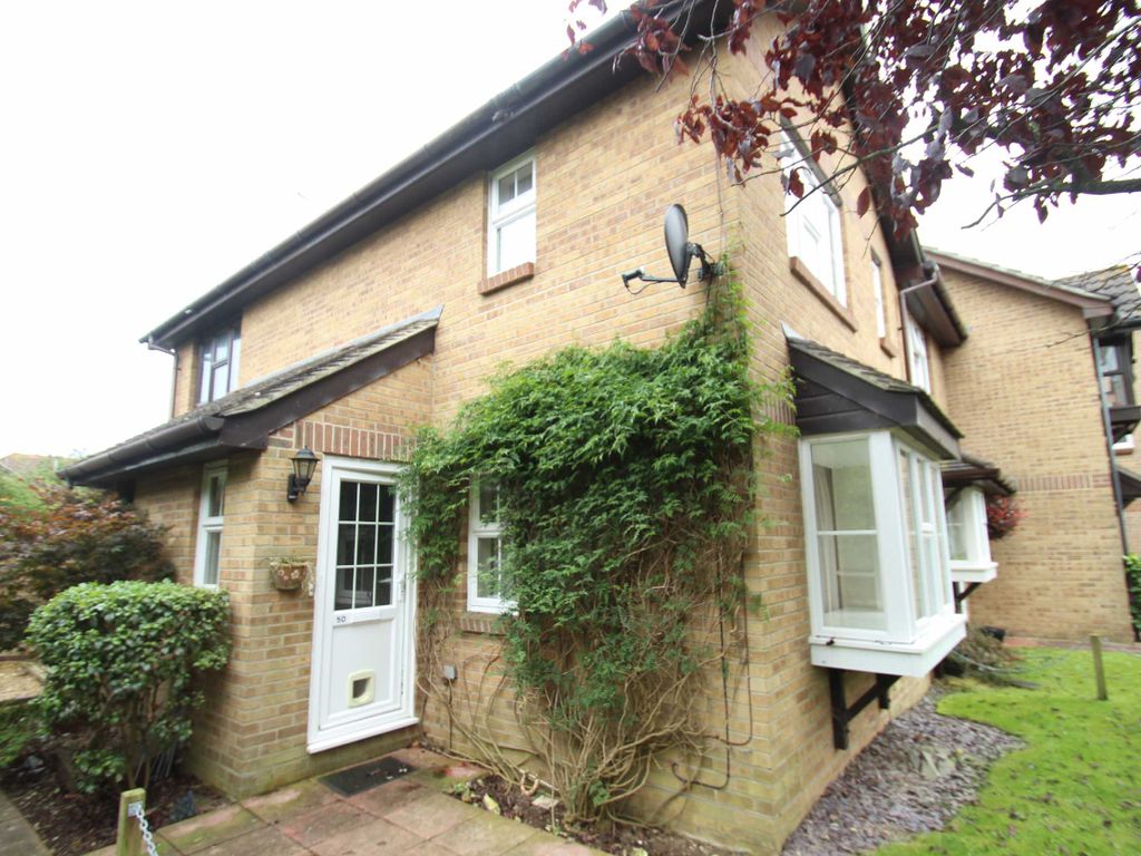 1 bed end terrace house to rent in Kendal Close, Littlehampton BN17, £900 pcm