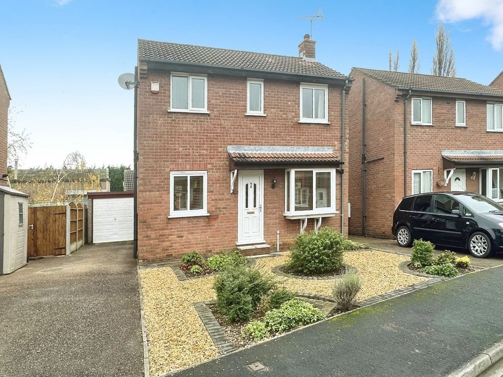 3 bed detached house for sale in Coupland Road, Selby YO8, £190,000