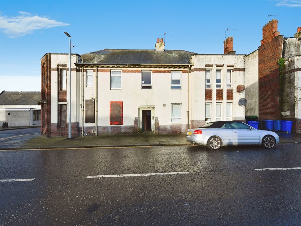 2 bed flat for sale in Victoria Street, Ayr KA8, £30,000