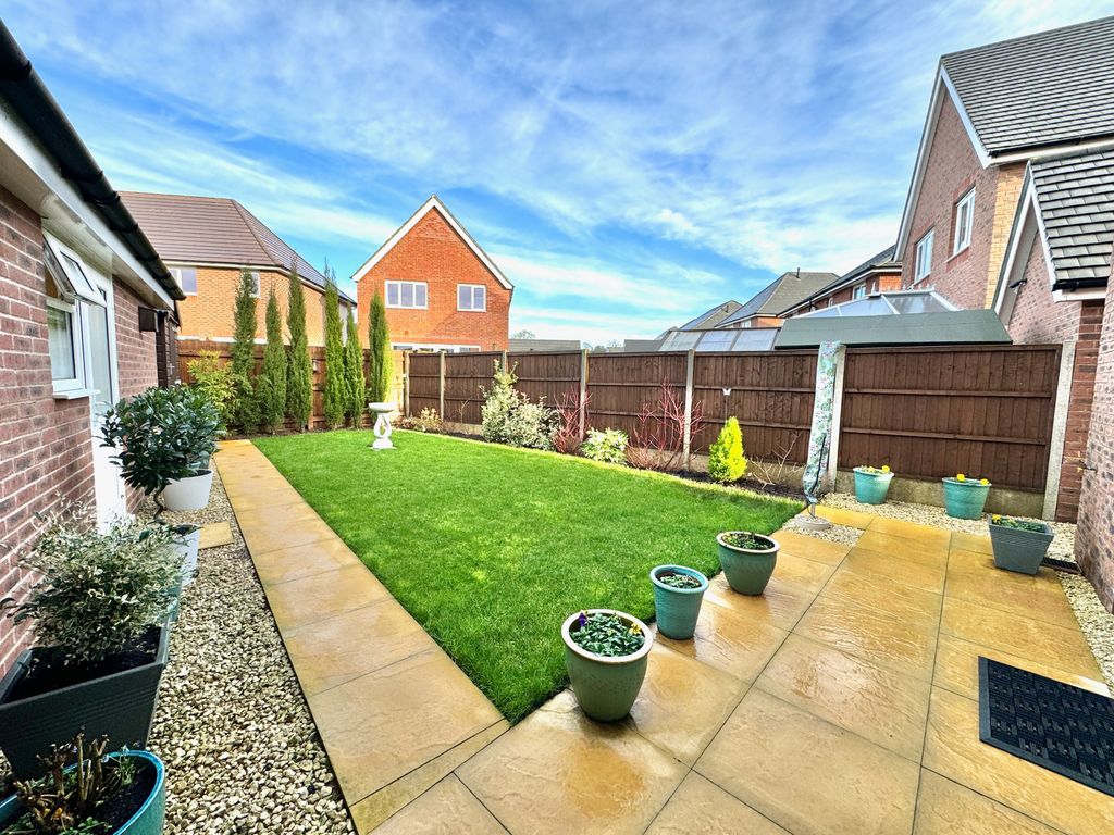 3 bed detached house for sale in Ernest Dawes Avenue, Priorslee, Telford TF2, £345,000