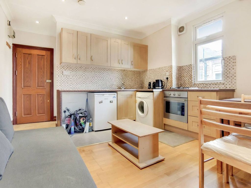 Studio to rent in Whitehall Gardens, Ealing Common, London W3, £2,496 pcm