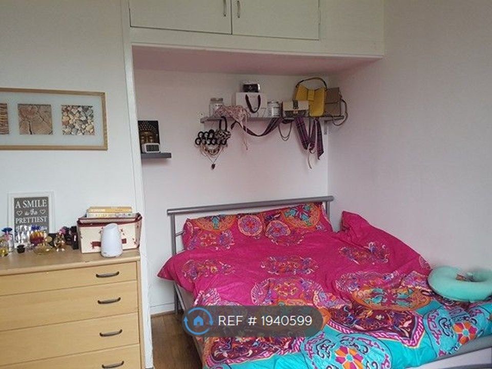 Room to rent in Froghall Road, Aberdeen AB24, £450 pcm