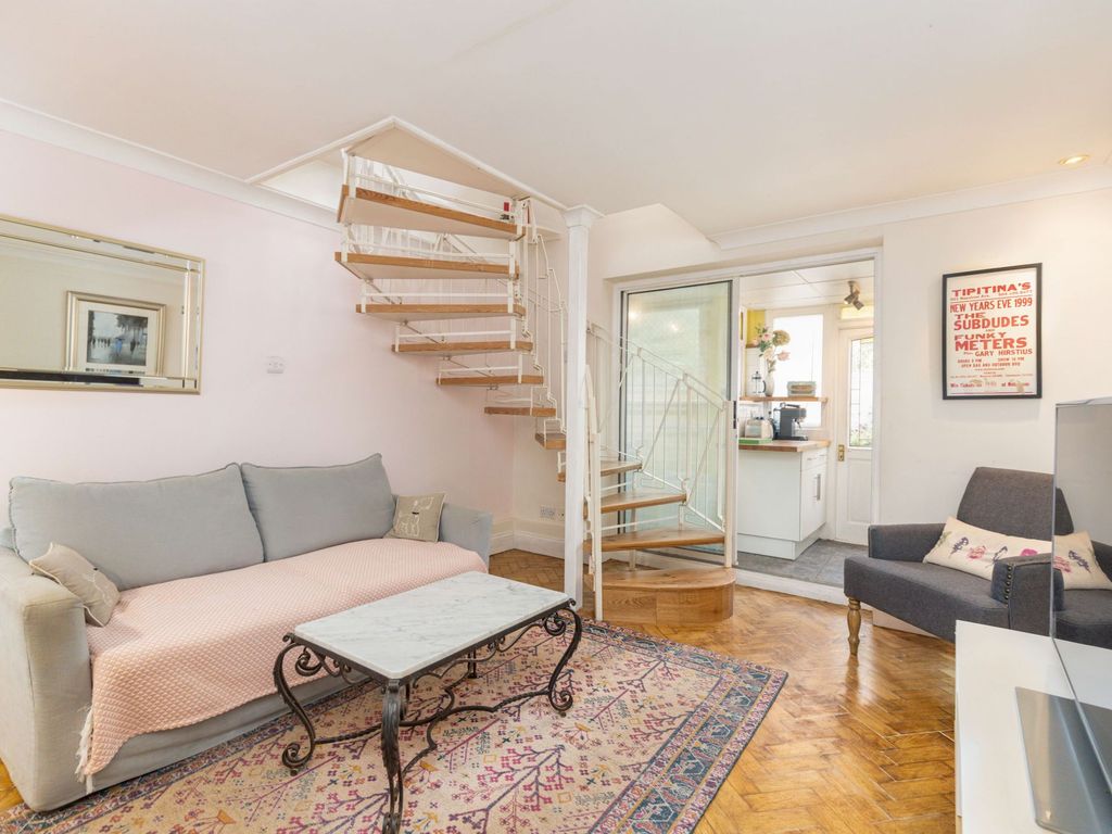 1 bed terraced house for sale in Abbots Terrace, Crouch End N8, £550,000