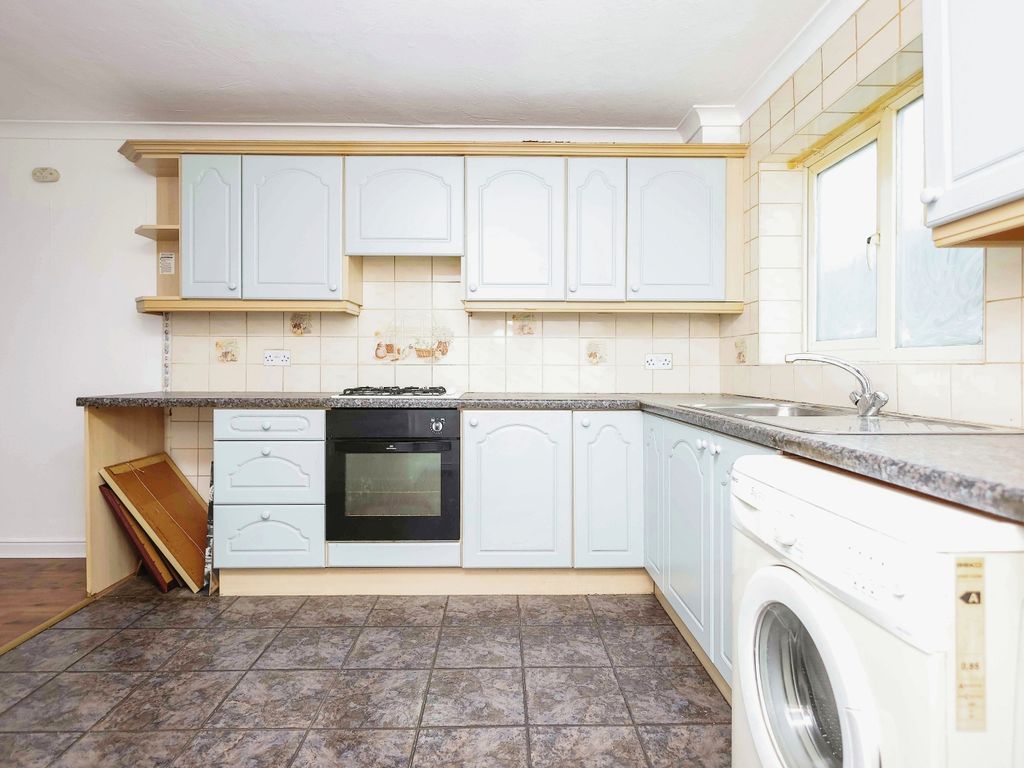 3 bed terraced house for sale in The Roundabout, Birmingham, West Midlands B31, £170,000