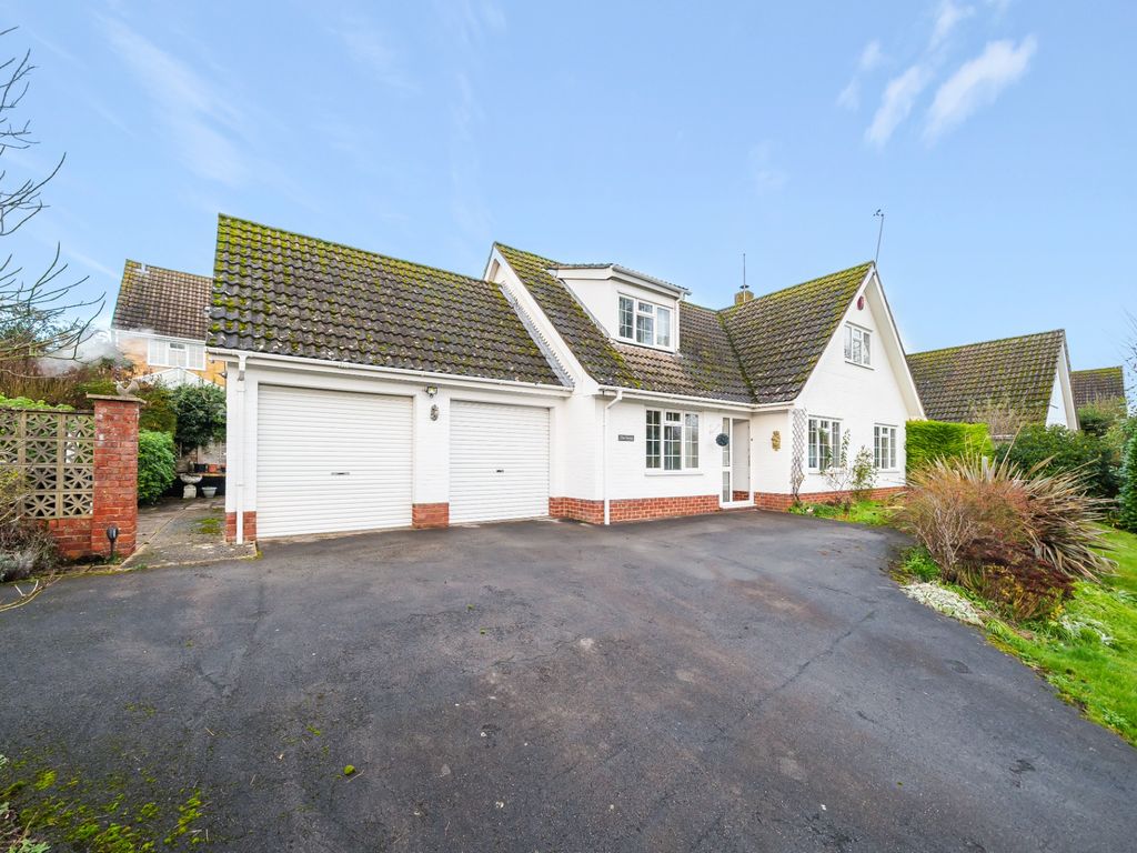 3 bed property for sale in Lambourne Close, Thruxton, Andover SP11, £540,000