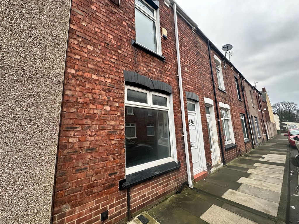 2 bed terraced house to rent in Keswick Street, Hartlepool TS26, £525 pcm
