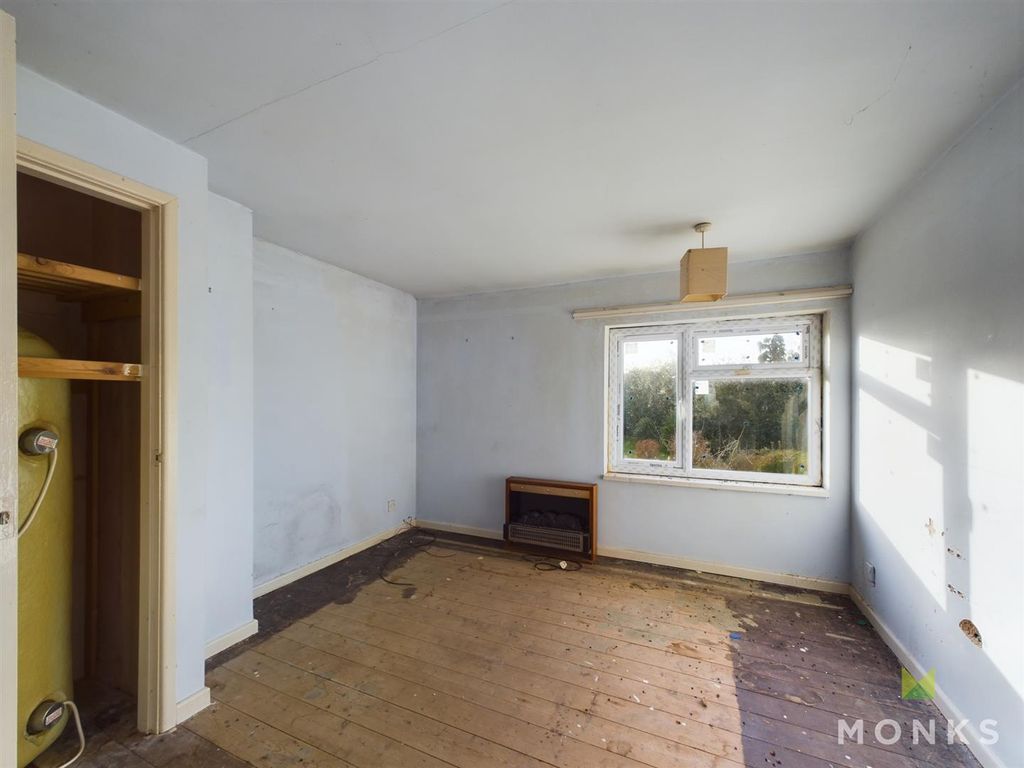 3 bed semi-detached house for sale in Crosemere Crescent, Cockshutt, Ellesmere SY12, £150,000
