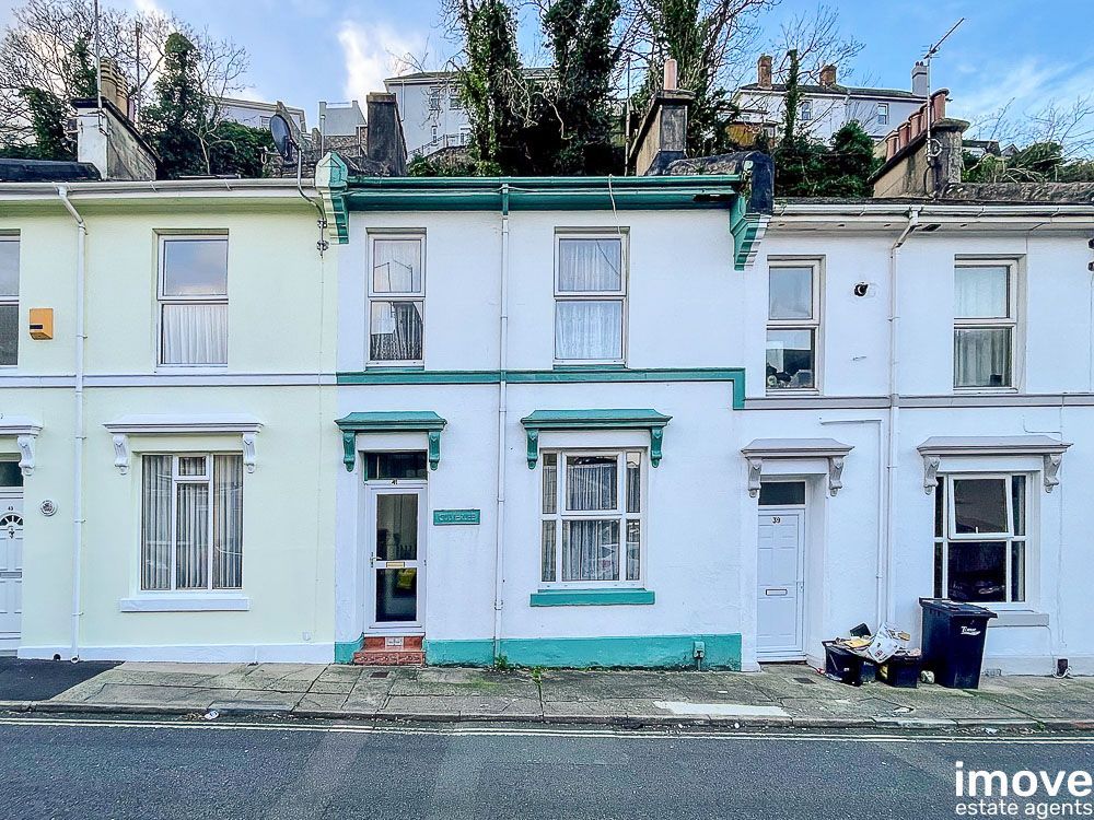 4 bed terraced house for sale in Warren Road, Torquay TQ2, £185,000
