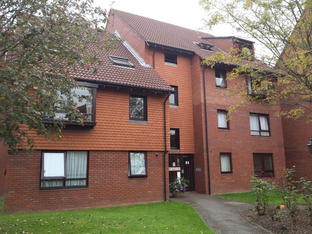 1 bed flat to rent in Marina Gardens, Fishponds, Bristol BS16, £850 pcm