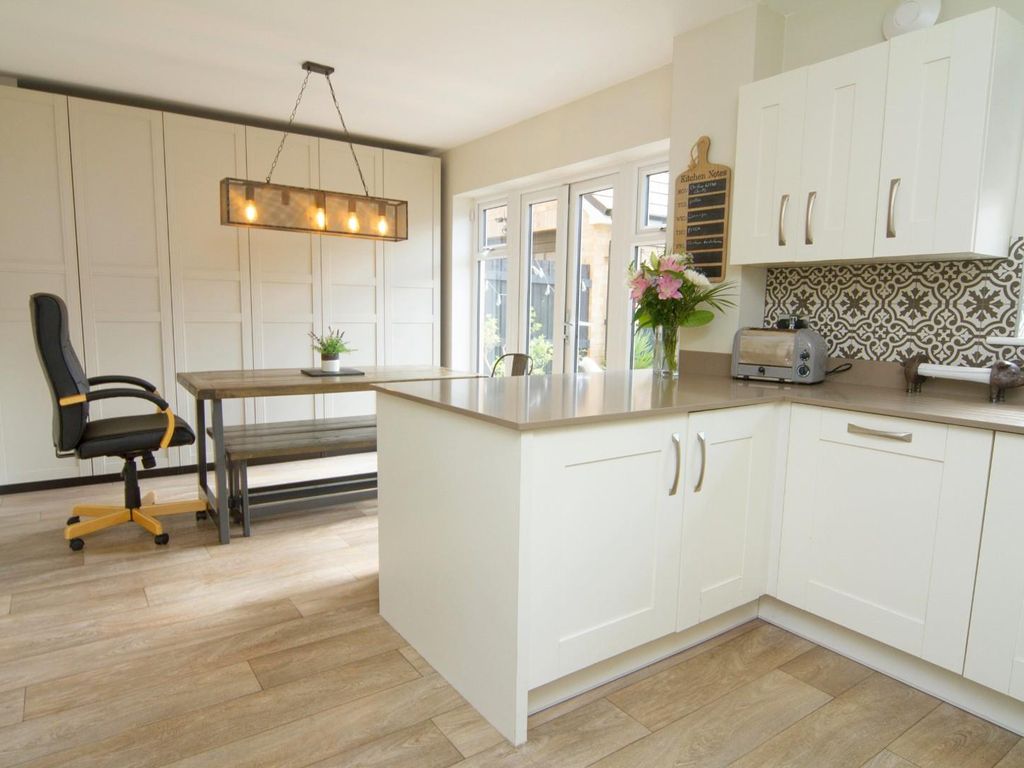 4 bed detached house for sale in Carter Meadow, Biggleswade SG18, £450,000