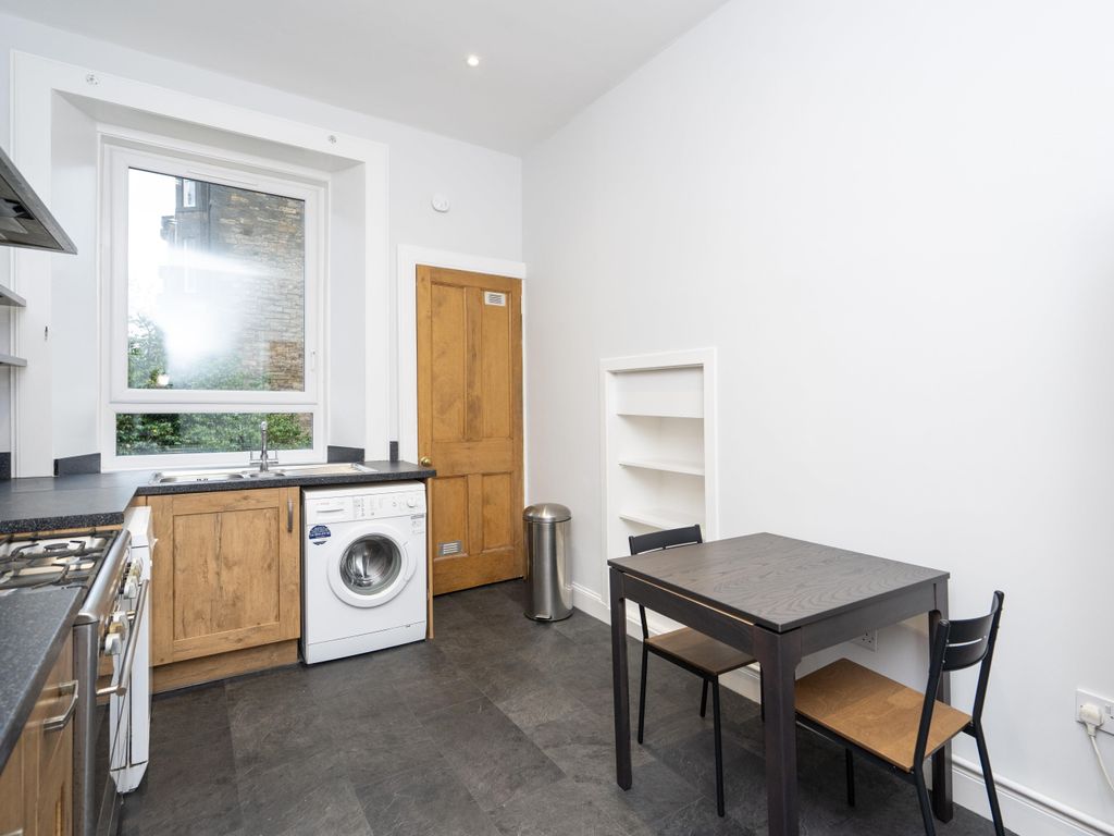 4 bed flat to rent in Melville Terrace, Newington, Edinburgh EH9, £3,600 pcm