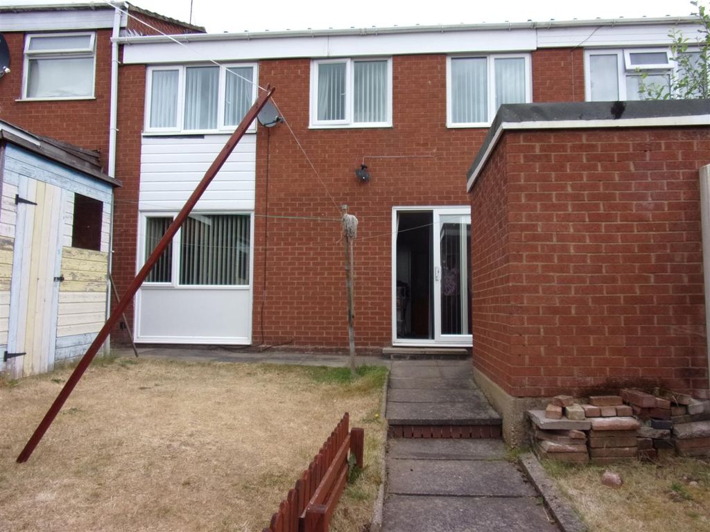3 bed terraced house to rent in Kingsdown Avenue, Great Barr, Birmingham B42, £925 pcm