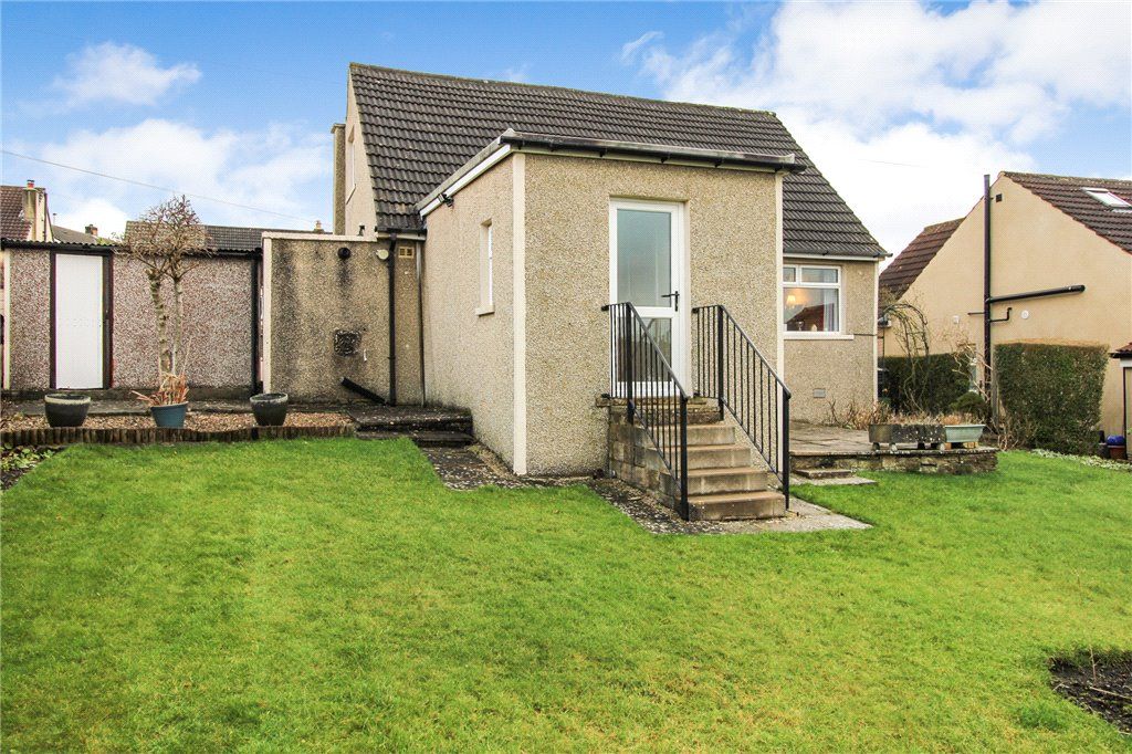 3 bed detached house for sale in Rockville Drive, Embsay, Skipton BD23, £349,500