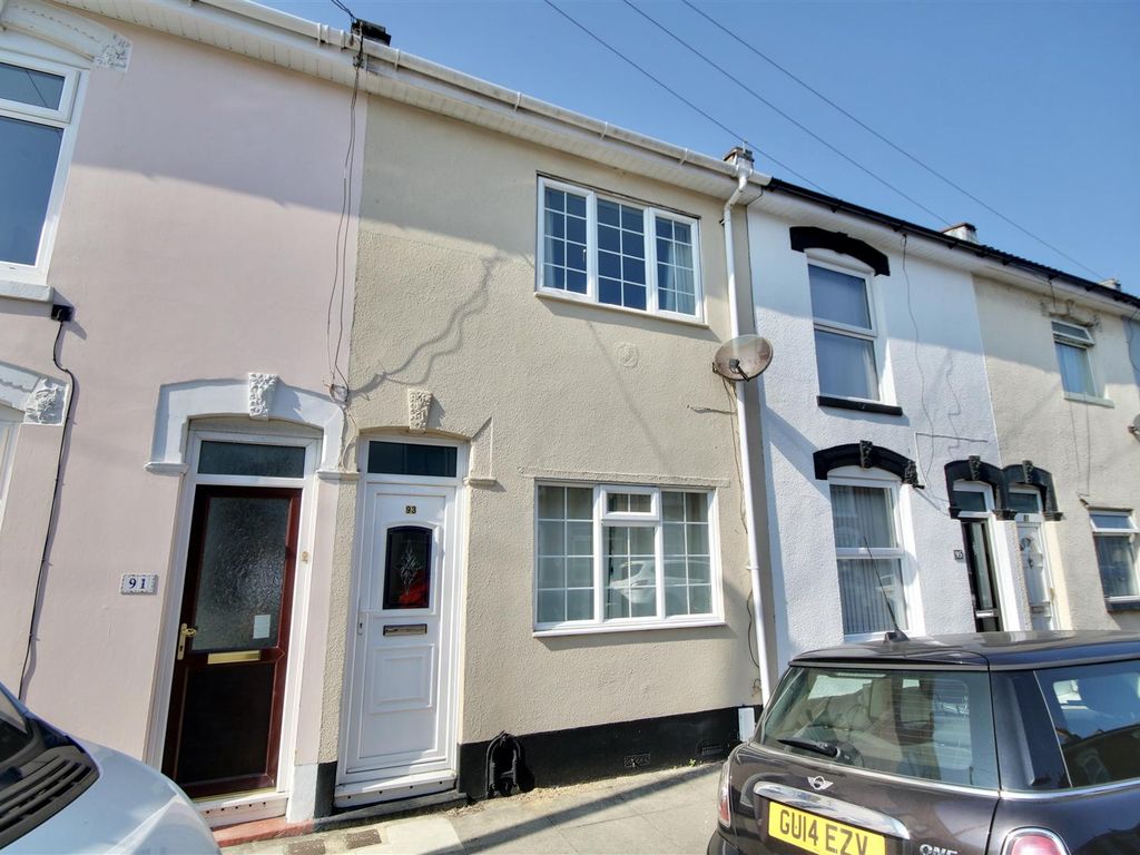 2 bed terraced house to rent in Havant Road, Portsmouth PO2, £1,150 pcm