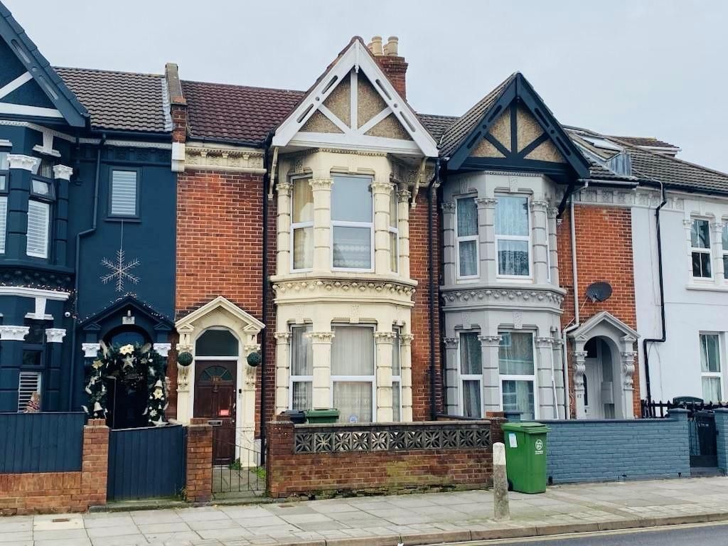 3 bed property for sale in Copnor Road, Portsmouth PO3, £330,000
