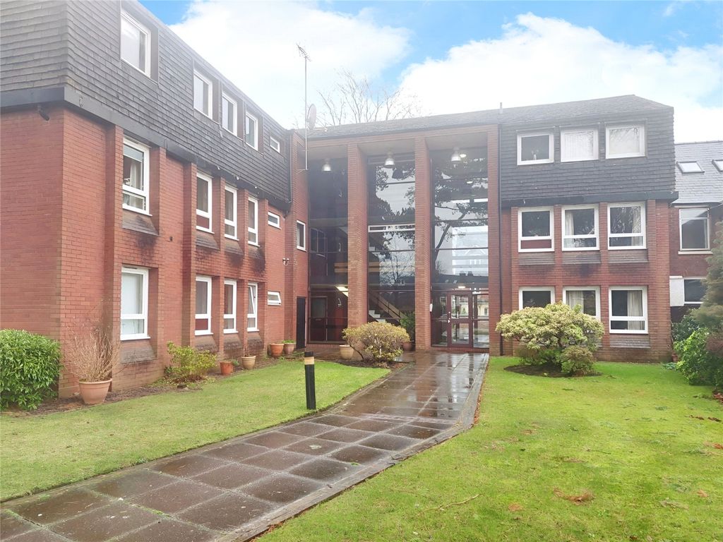 1 bed flat for sale in High Street, Tettenhall, Wolverhampton, West Midlands WV6, £100,000