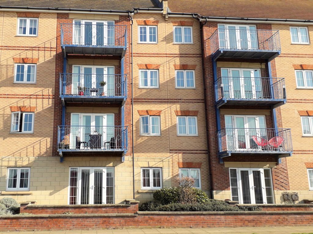 2 bed flat to rent in Maritime Avenue, Hartlepool TS24, £650 pcm