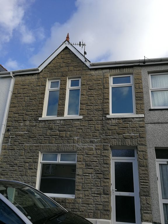 5 bed terraced house for sale in Quay Street, Ammanford SA18, £140,000