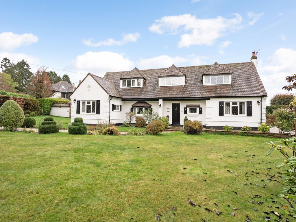 4 bed detached house for sale in Sly Corner, Great Missenden HP16, £1,100,000