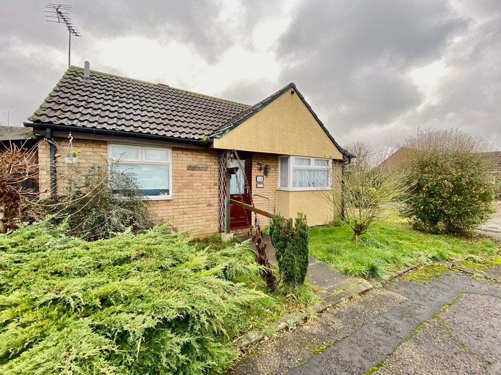 1 bed detached bungalow for sale in Goodacre, Peterborough PE2, £165,000