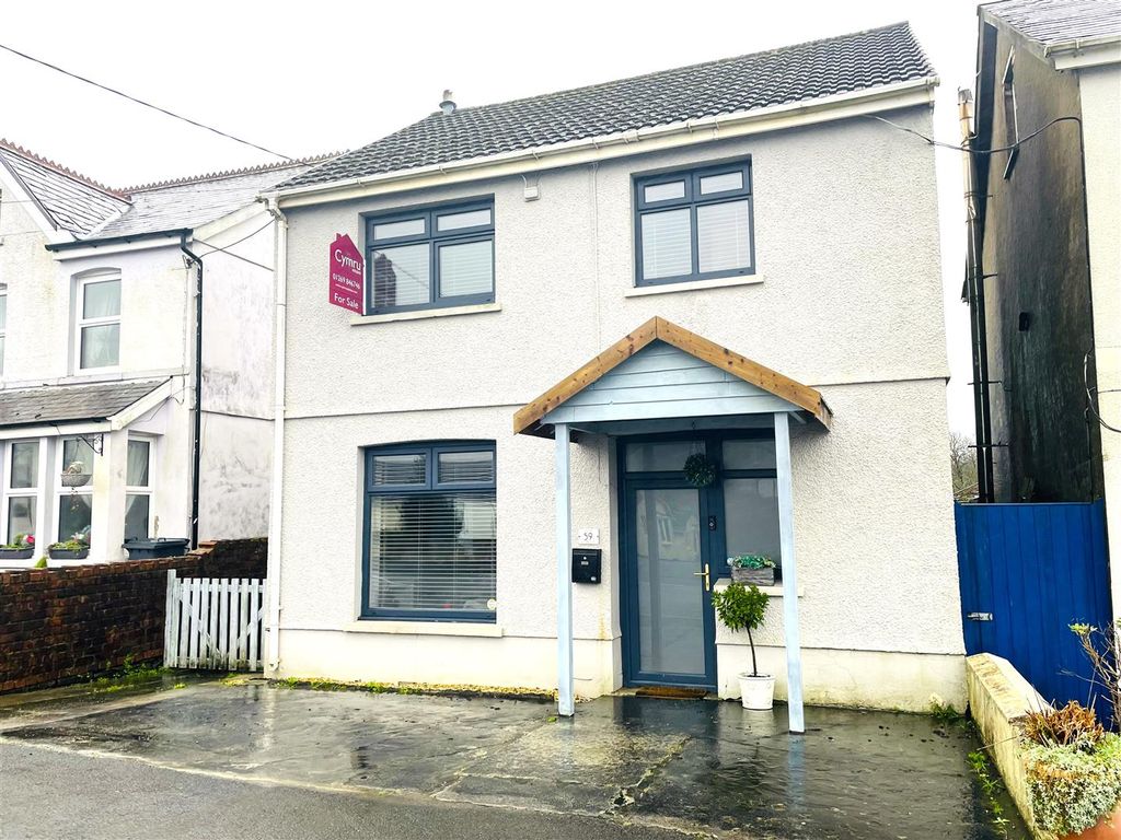 3 bed detached house for sale in Cross Hands Road, Gorslas, Llanelli SA14, £248,000