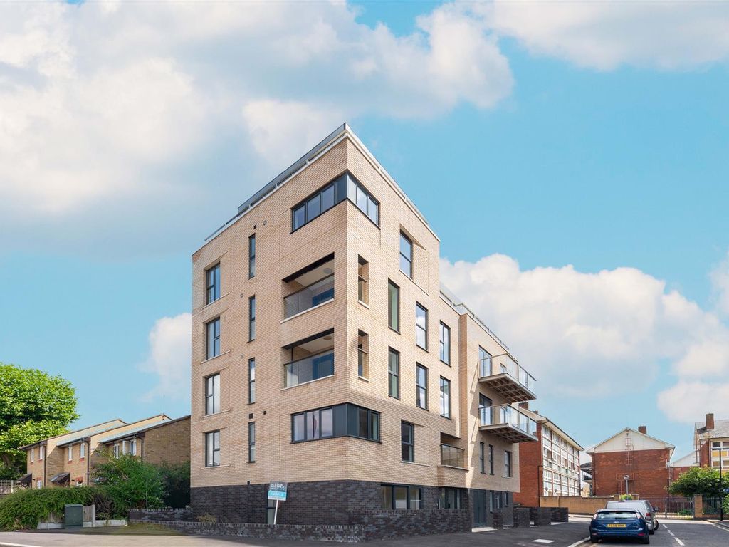 New home, 2 bed flat for sale in Church Street, Stratford E15, £525,000