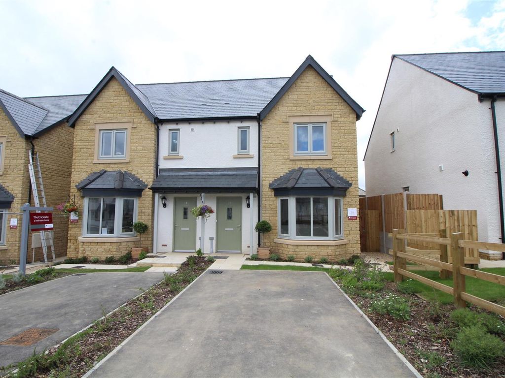 3 bed semi-detached house for sale in Sandlin Close, Toddington, Cheltenham GL54, £165,600