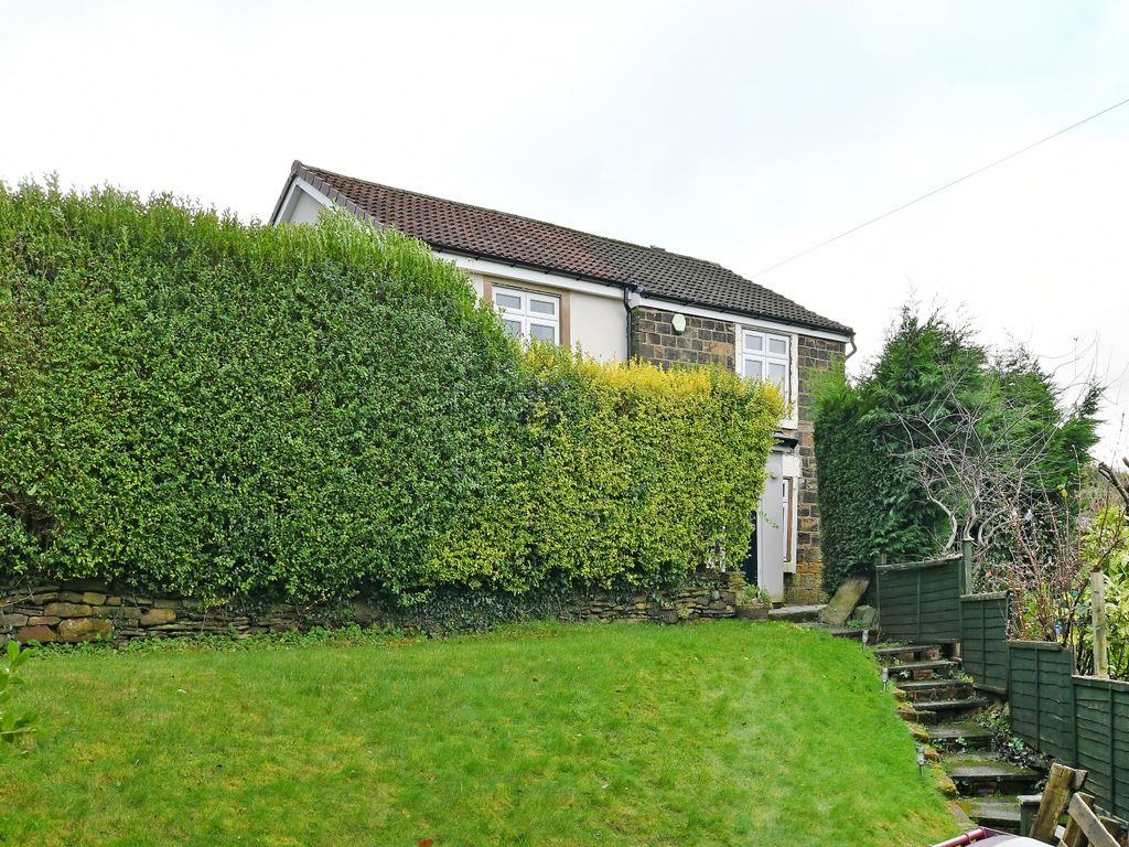 3 bed detached house for sale in Holmley Lane, Coal Aston, Dronfield S18, £385,000