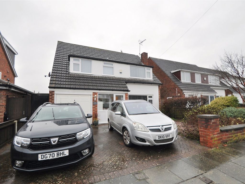 4 bed detached house for sale in Kinross Road, Wallasey CH45, £368,000