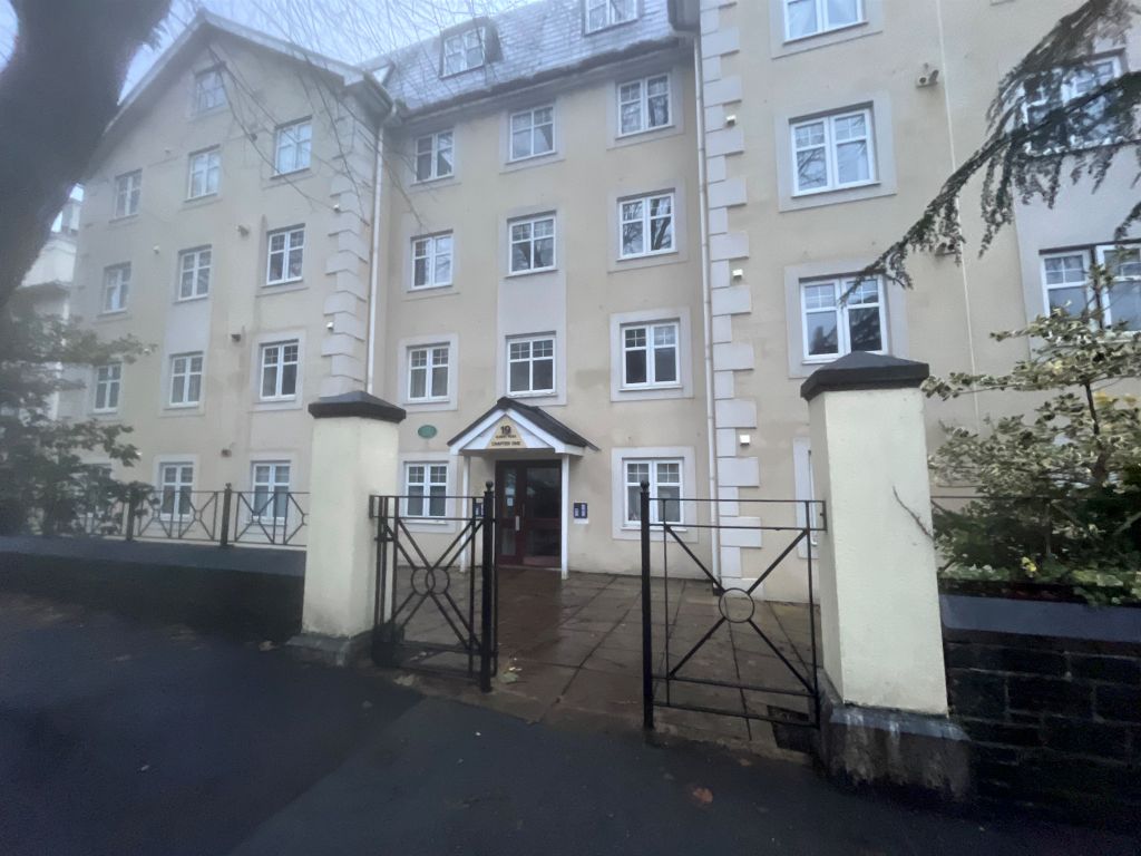 2 bed flat for sale in Albert Road, Stoke, Plymouth PL2, £110,000