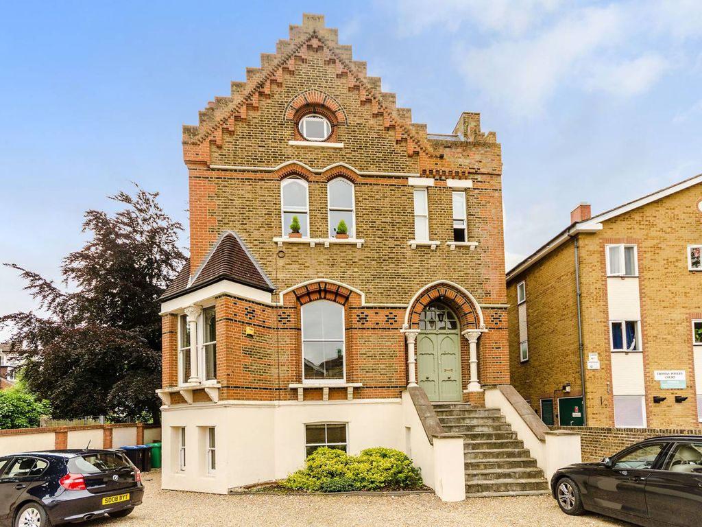 2 bed flat to rent in Langley Road, Surbiton KT6, £1,995 pcm