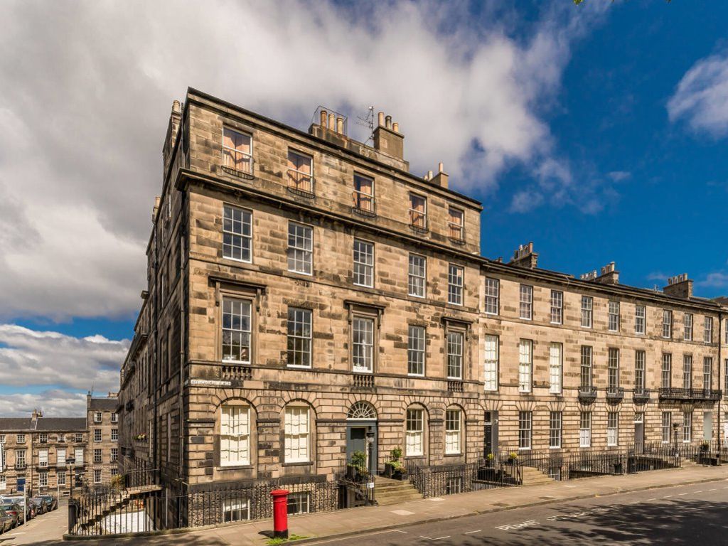 3 bed flat to rent in Nelson Street, New Town, Edinburgh EH3, £4,500 pcm