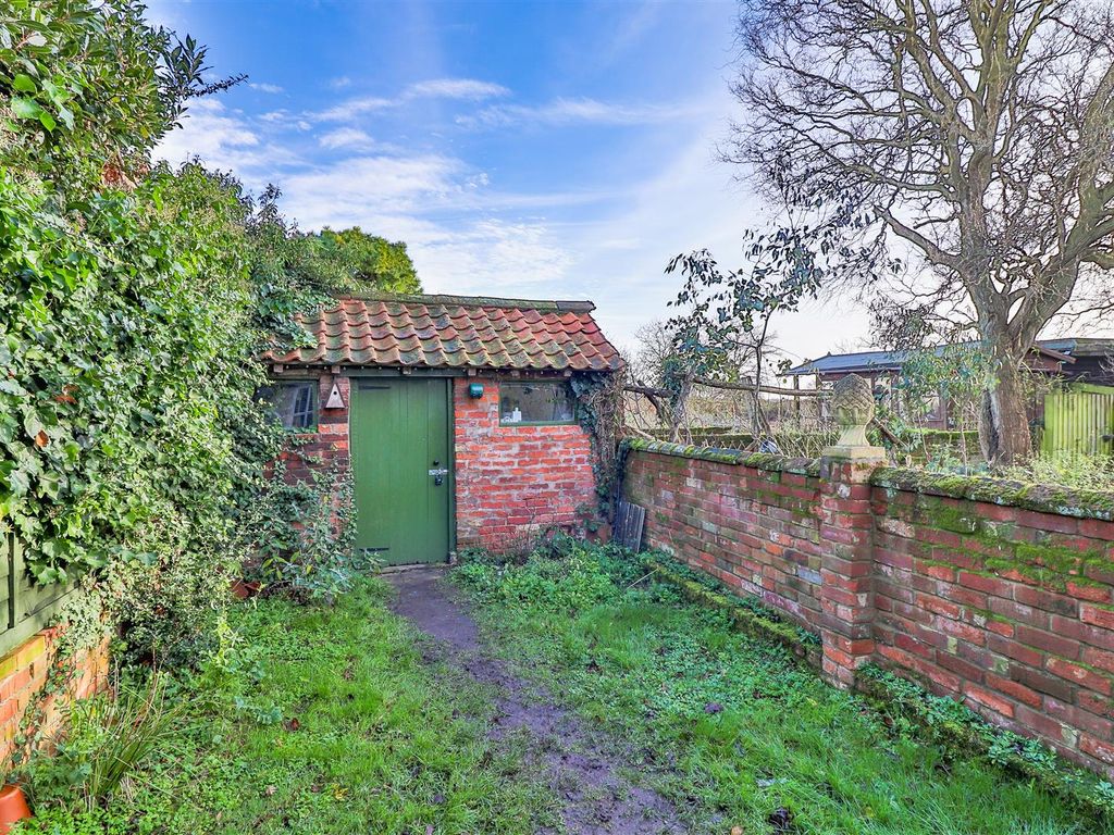 2 bed cottage for sale in The Causeway, Hitcham, Ipswich IP7, £235,000