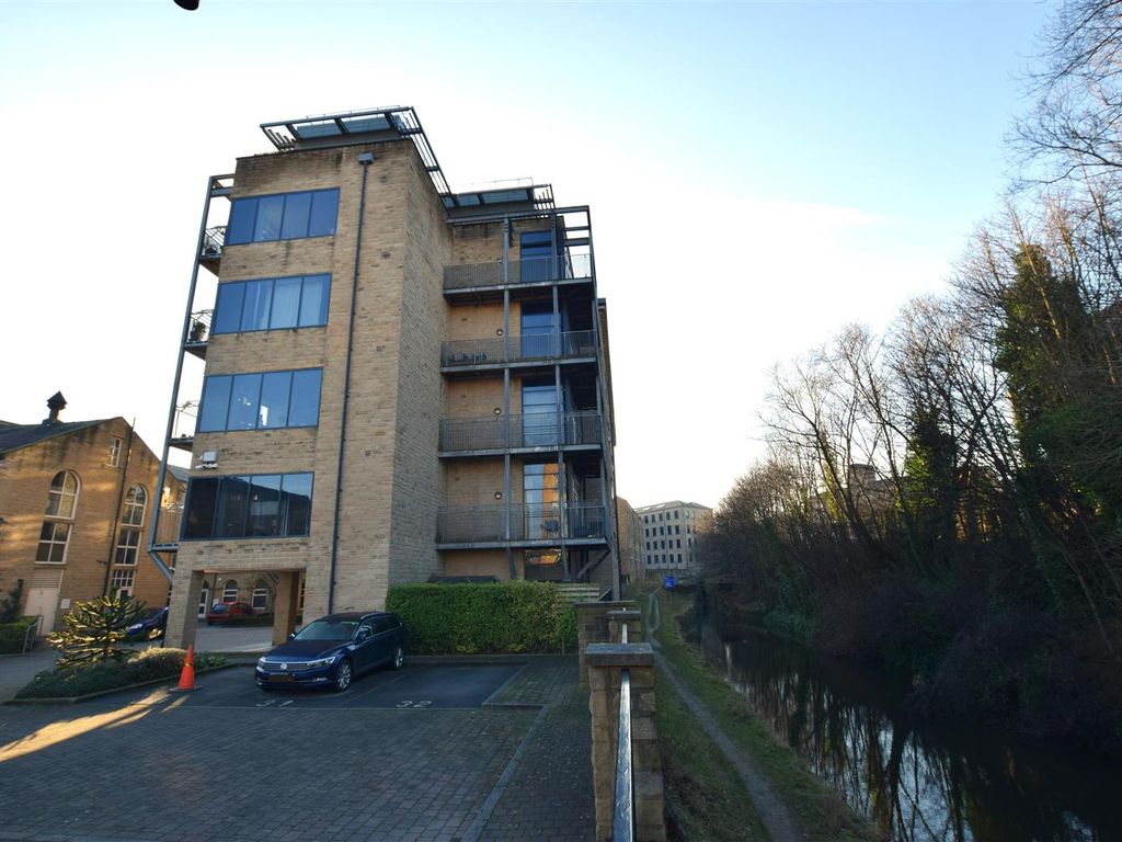 1 bed flat to rent in The Melting Point, Firth Street, Huddersfield HD1, £695 pcm