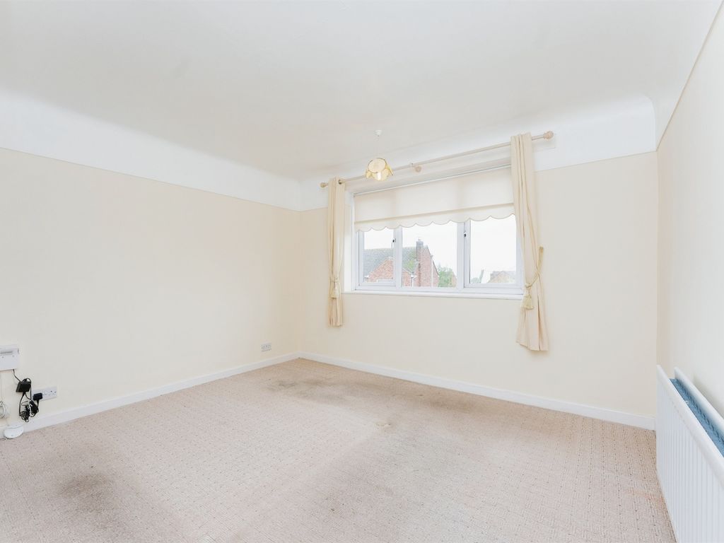 2 bed flat for sale in Ennisdale Drive, West Kirby, Wirral CH48, £170,000