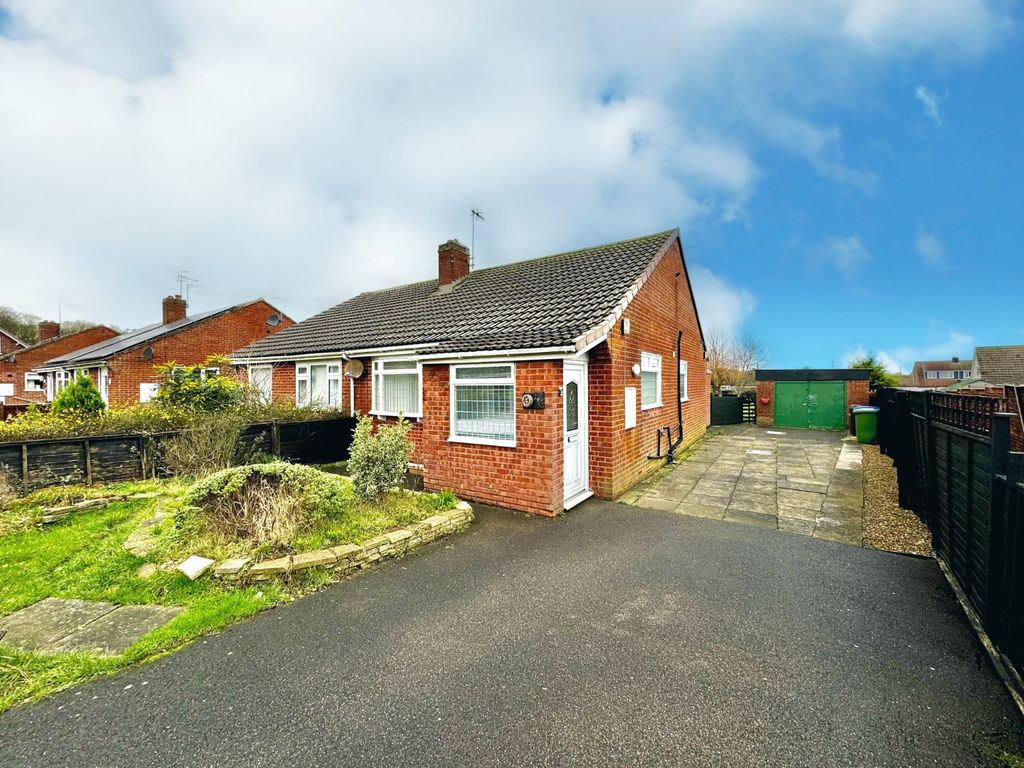 2 bed bungalow for sale in Sands Lane, Hunmanby, Filey YO14, £169,950