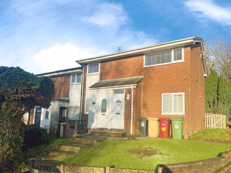 2 bed flat for sale in Solent Drive, Bolton BL3, £70,000