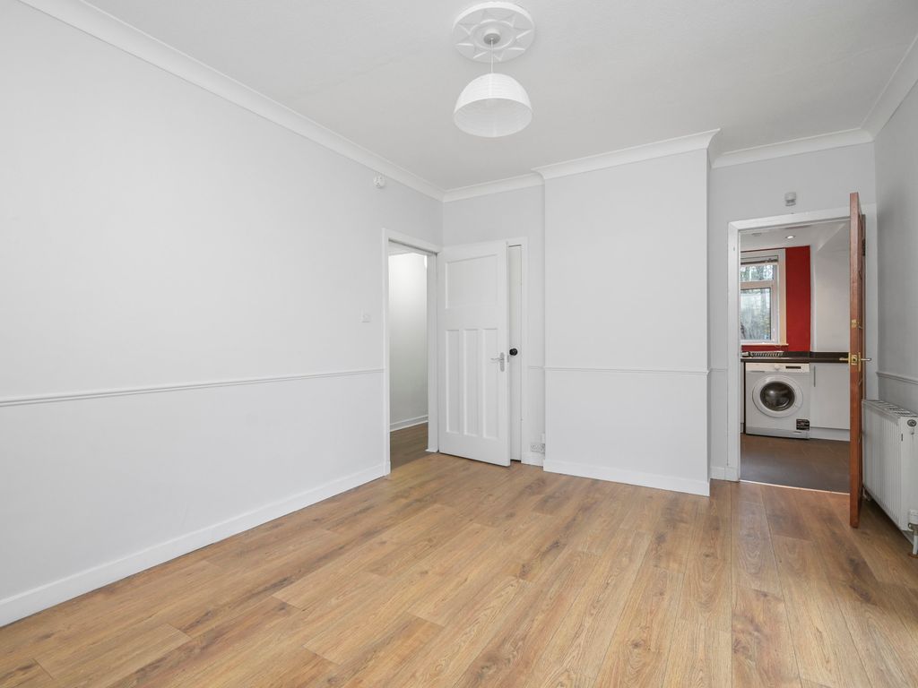 2 bed flat for sale in 13 Crewe Grove, Crewe, Edinburgh EH5, £170,000