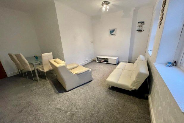 2 bed flat to rent in Esplanade, Penmaenmawr LL34, £725 pcm