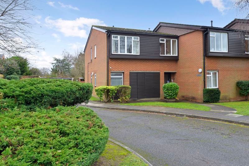 1 bed property for sale in Hesketh Close, Cranleigh GU6, £155,000