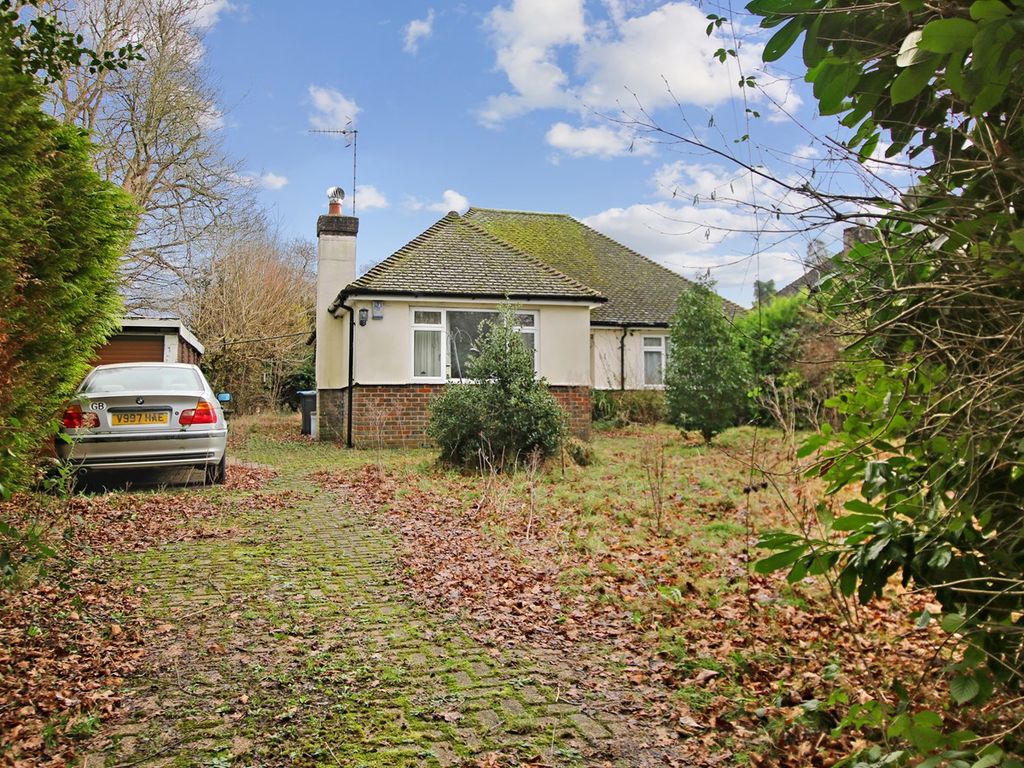 2 bed bungalow for sale in Mill Lane, Felbridge, East Grinstead RH19, £600,000