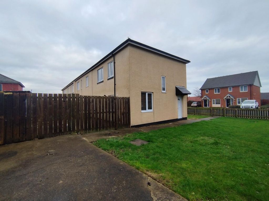 3 bed end terrace house to rent in Raby Square, Hartlepool TS24, £625 pcm