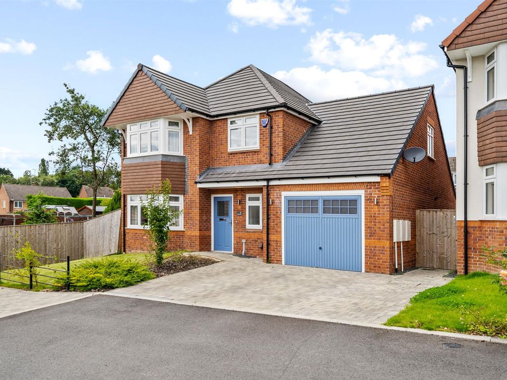 4 bed detached house for sale in Hockley Rise, Wingerworth, Chesterfield S42, £500,000