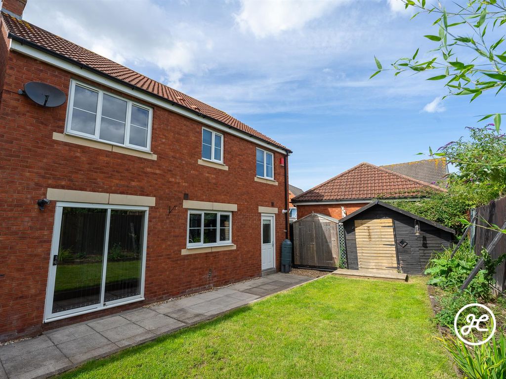 4 bed detached house for sale in Four Acre Meadow, Bridgwater TA6, £318,500