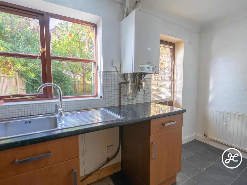 2 bed semi-detached house for sale in Leeward Close, Bridgwater TA6, £185,000